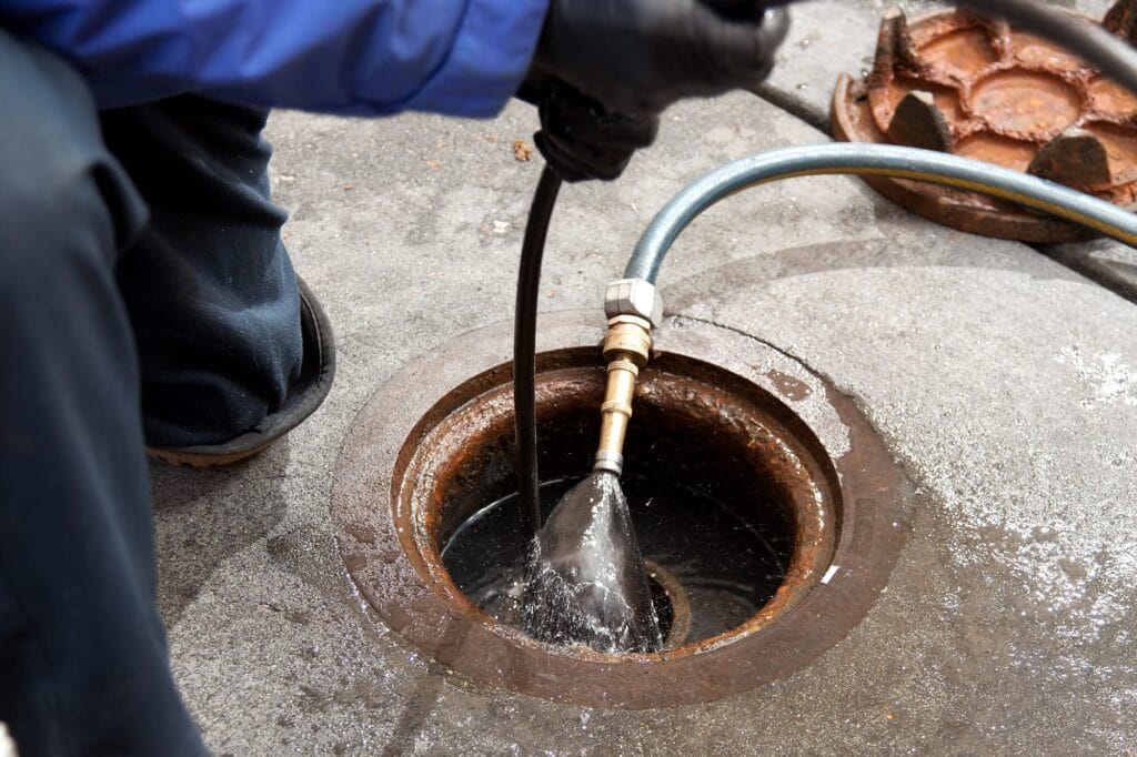 Emergency drain cleaning and clogged drain repair in Valrico, Florida